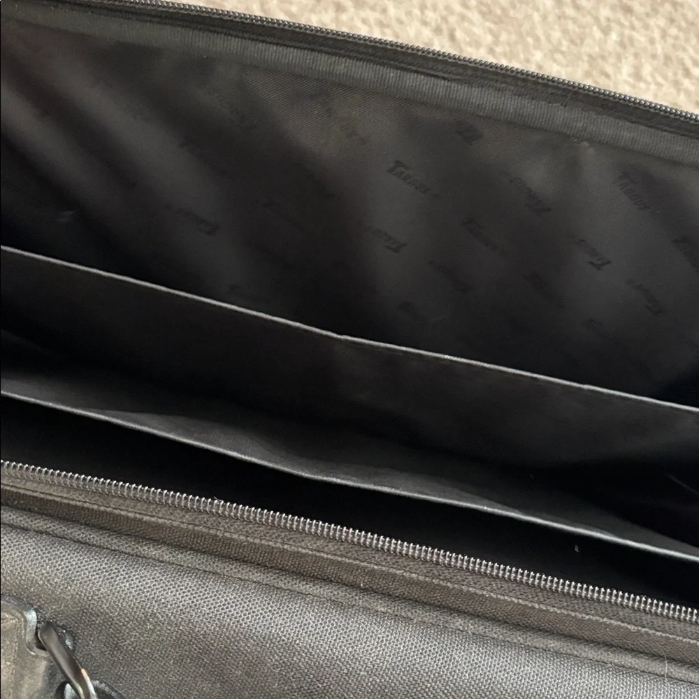 Targus Black Briefcase/Laptop Shoulder Bag